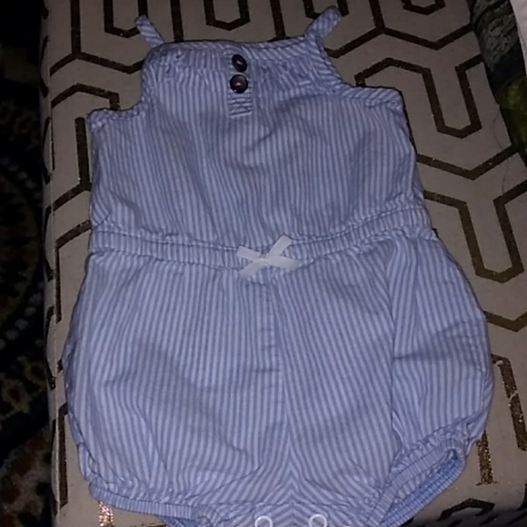 Carter's romper - Picture 2 of 3